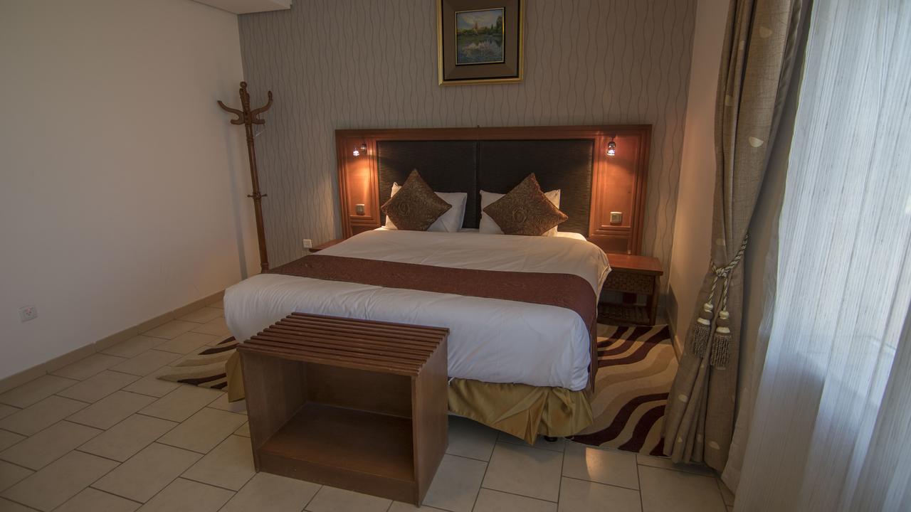 Sadeem Al Fajr Hotel Suites Ta'if Exterior photo